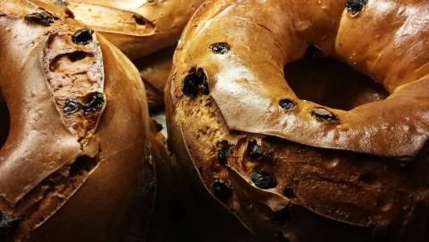 alcuni pani di bucellato dalla forma a ciambella